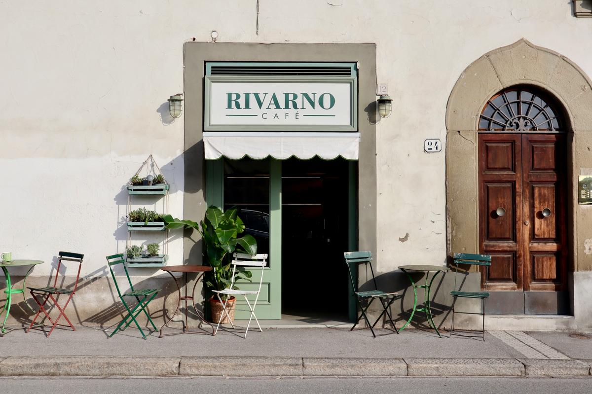 Charming independent café storefront